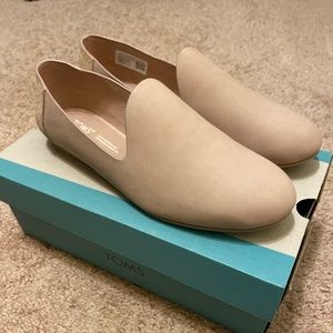 TOMS FLATS